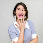 อรชพร ชลาดล